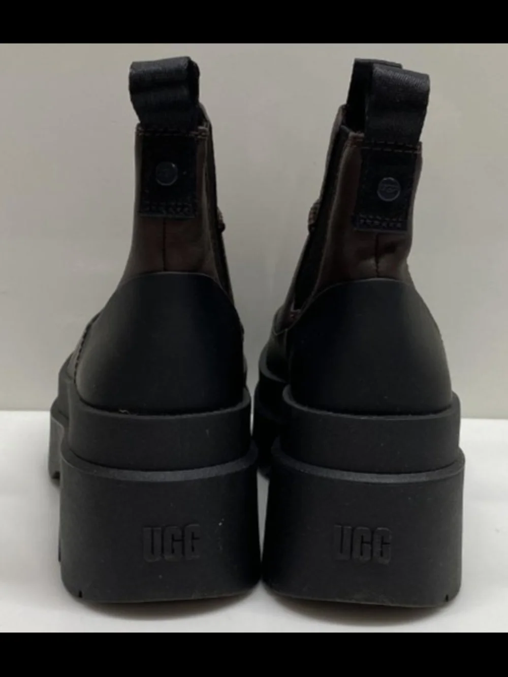 UGG®Women's Brisbane Chelsea Lug Platform Boots Size 7 New MSRP $170